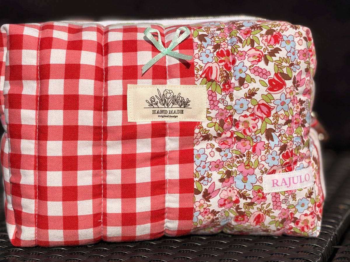 🌸 Blütenzauber – Kosmetiktaschen mit Herz
