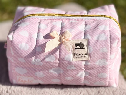 Handgenähte Zipperbag „Wolkenzauber“ ☁️🩷